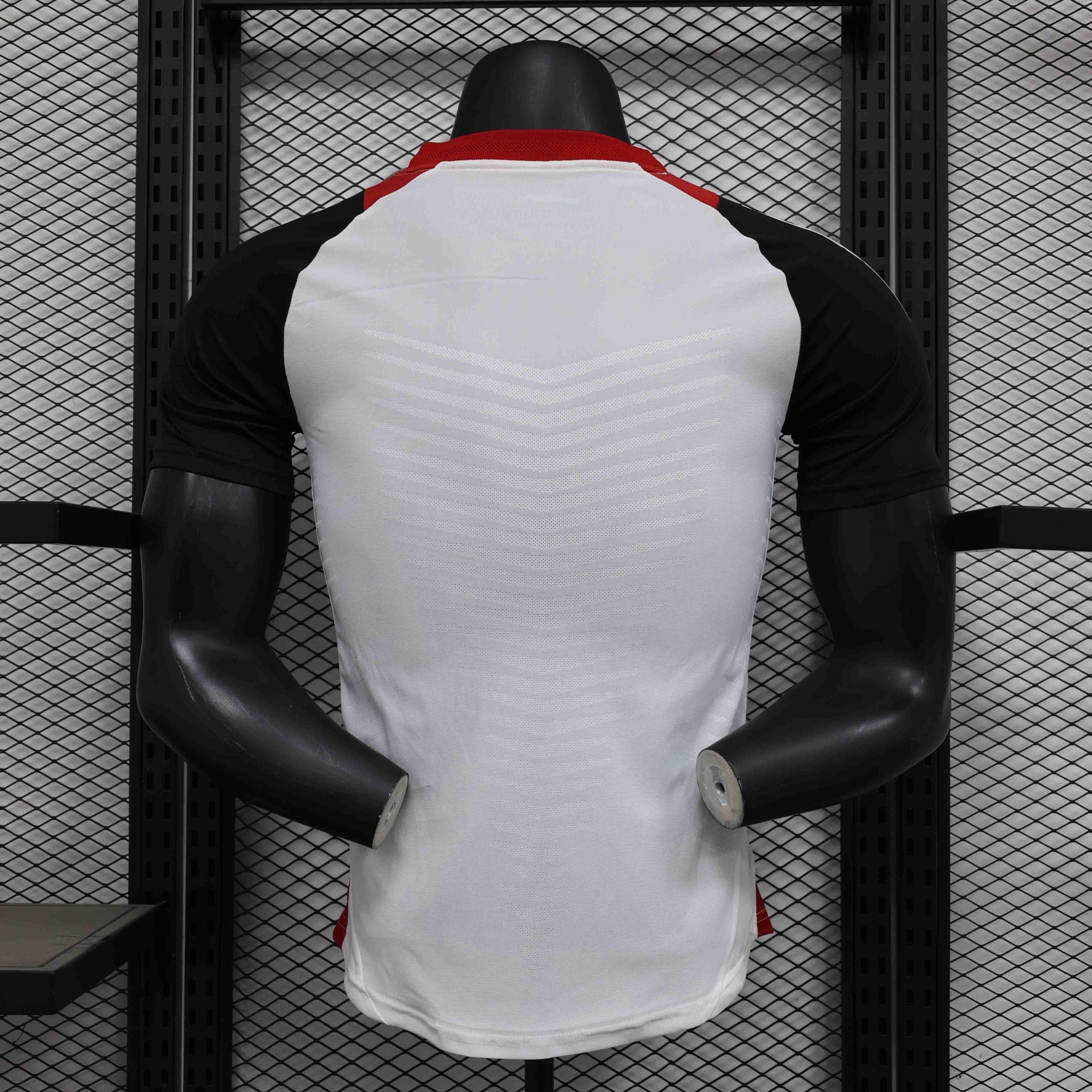 Manchester United Training Football Jersey Shirt 2025/26 - Image 2