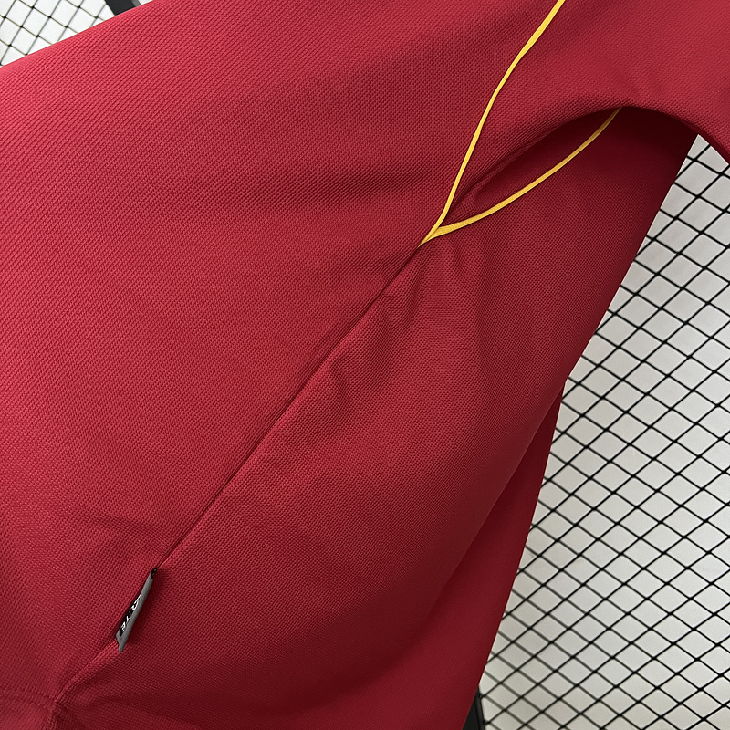 Spain Retro Soccer Jersey Home Custom Shirt 2000 - Image 6